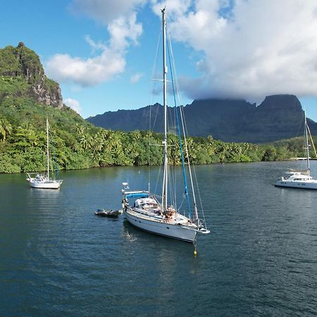 2 Nuits Insolites & 1 Excursion Voile A Bord Du Voilier Mori Ora モーレア島 エクステリア 写真