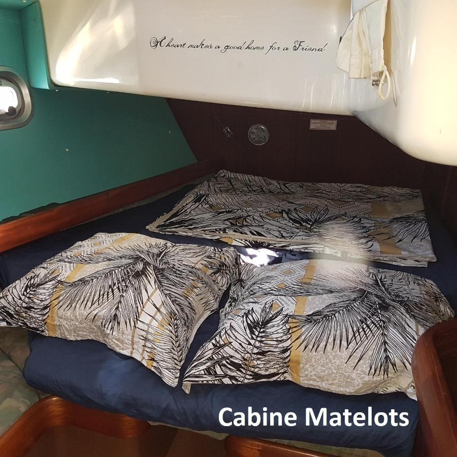 2 Nuits Insolites & 1 Excursion Voile A Bord Du Voilier Mori Ora モーレア島 エクステリア 写真